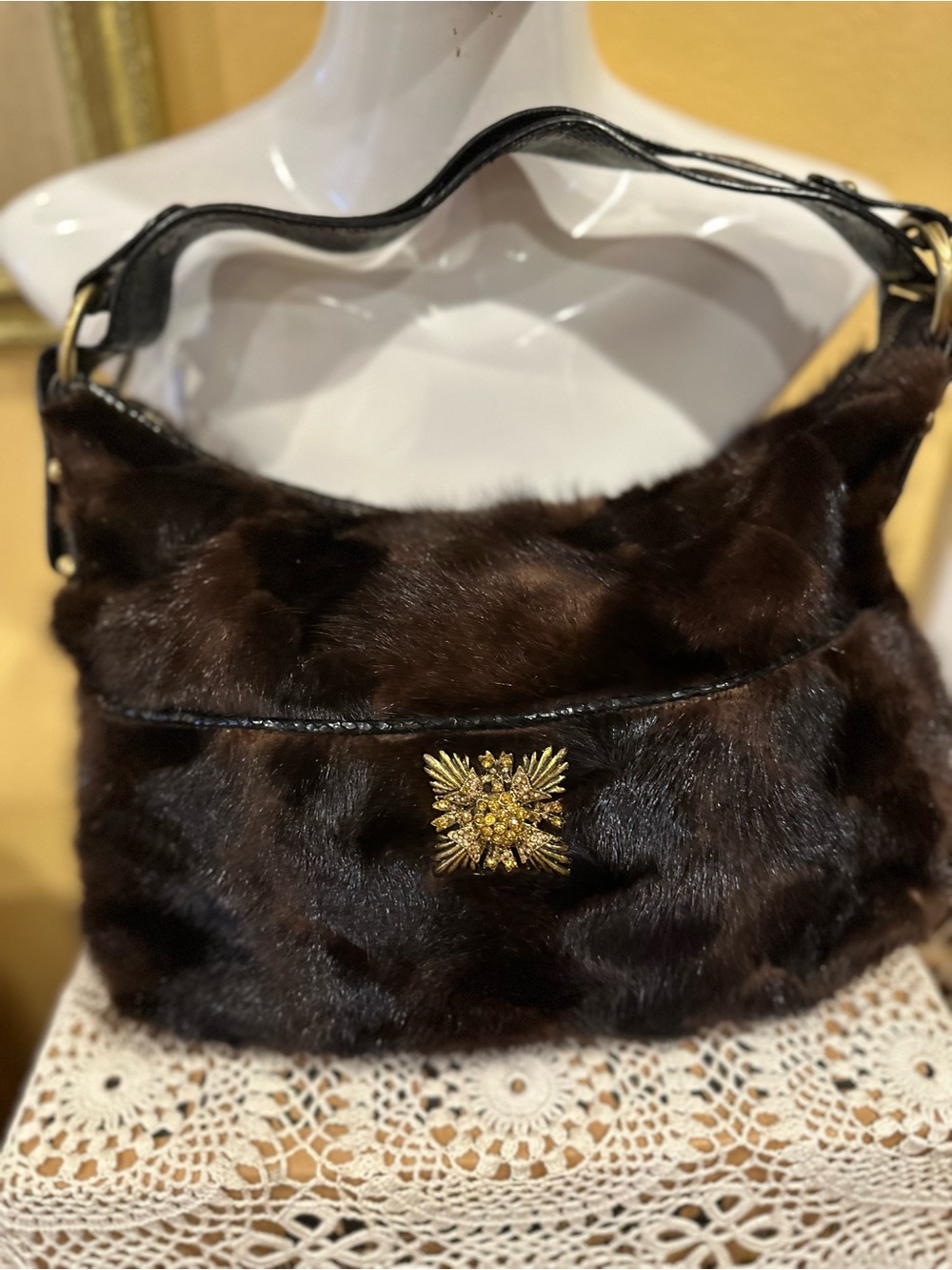 TOHE F2Nd Luxury Brown Faux-Fur Shoulder Bag with Gold Emblem